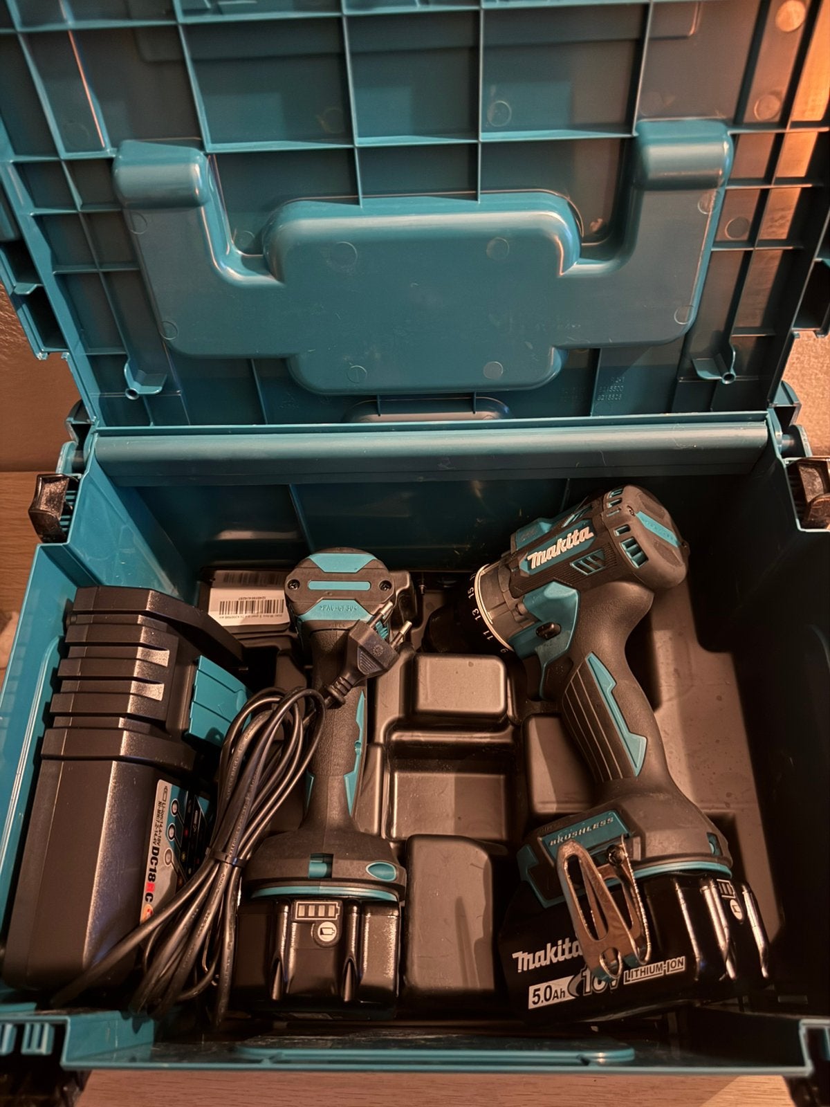 Makita DLX set, Ophalen, Zo goed als nieuw, Boor- en Schroefmachine