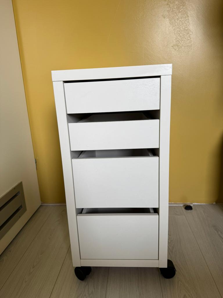 Ladekast (Ikea Micke), Ophalen, Gebruikt, 50 tot 100 cm, 3 of 4 laden