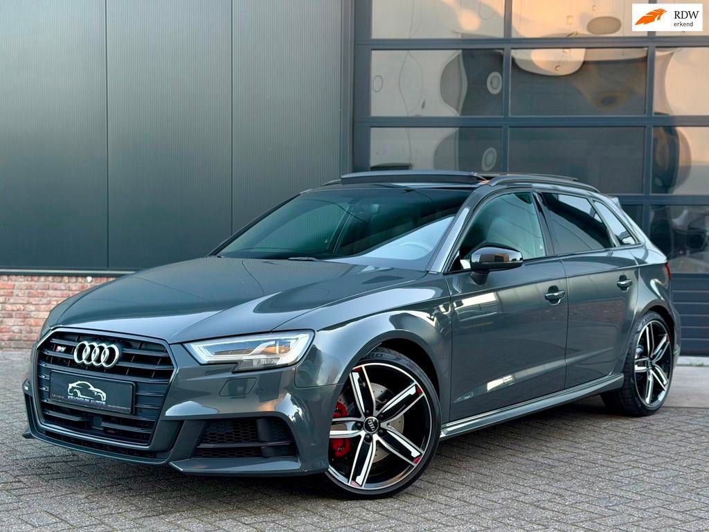 Audi A3 Sportback 2.0 TFSI S3 quattro RSseats/Pano/Carplay/L, Automaat, 15 km/l, Gebruikt, 4 cilinders