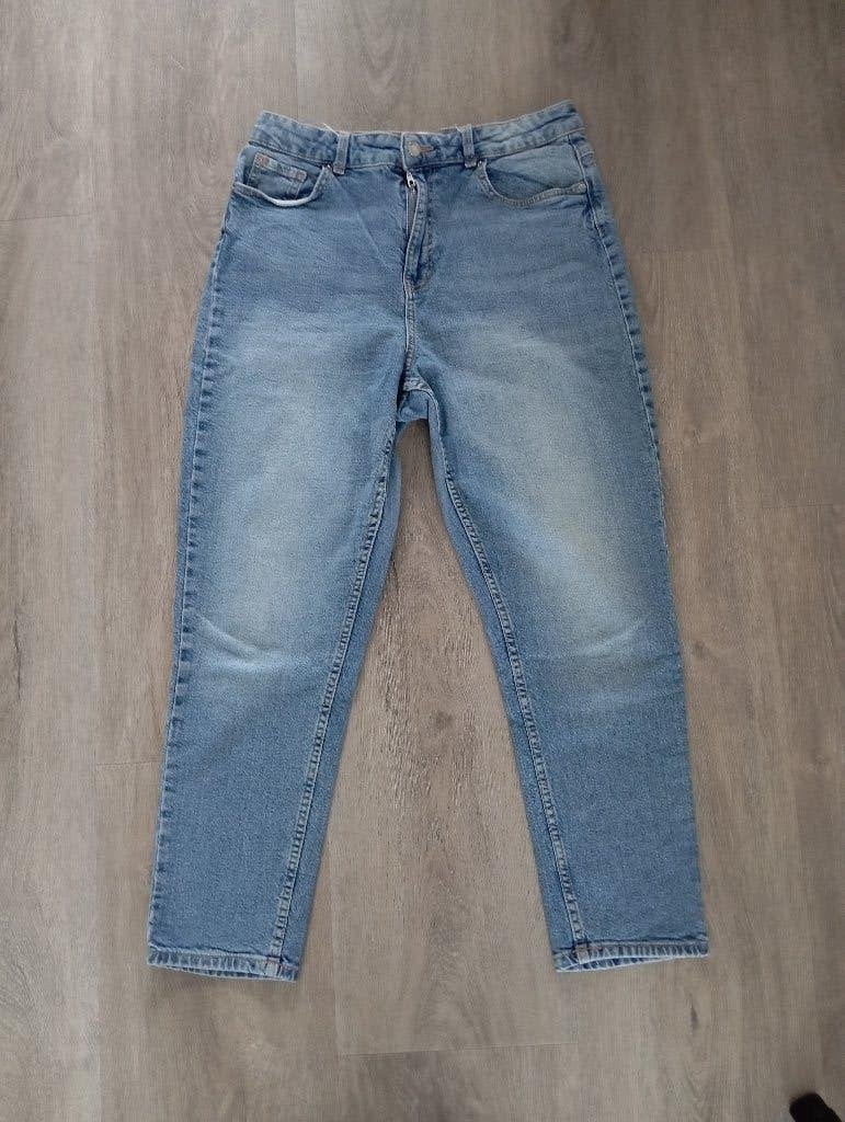 Mom jeans maat 42, Kleding | Dames, Broeken en Pantalons, Maat 42/44 (L), Ophalen of Verzenden, Zo goed als nieuw, Lang