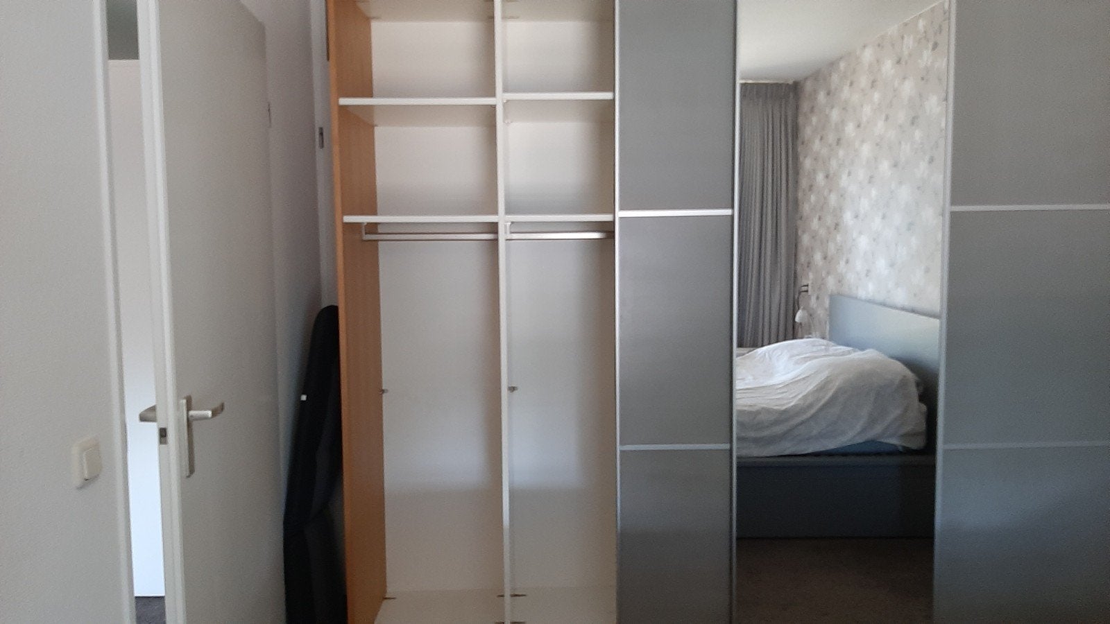 kledingkast., Ophalen, Met deur(en), Gebruikt, 200 cm of meer
