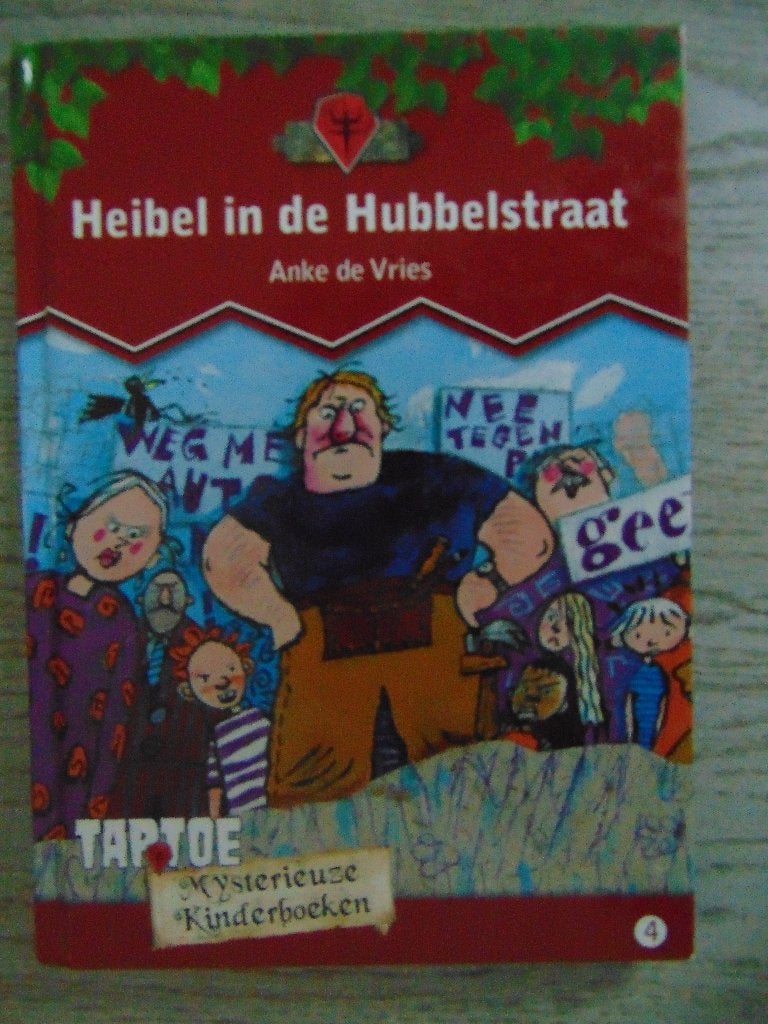 Heibel in de Hubbelstraat - Anke de Vries - hardcover boek, Ophalen of Verzenden, Zo goed als nieuw, Anke de Vries, Fictie algemeen