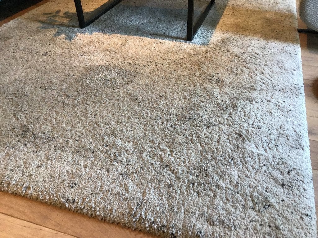 Vloerkleed, Ophalen, Hoog polig, Gebruikt, Beige