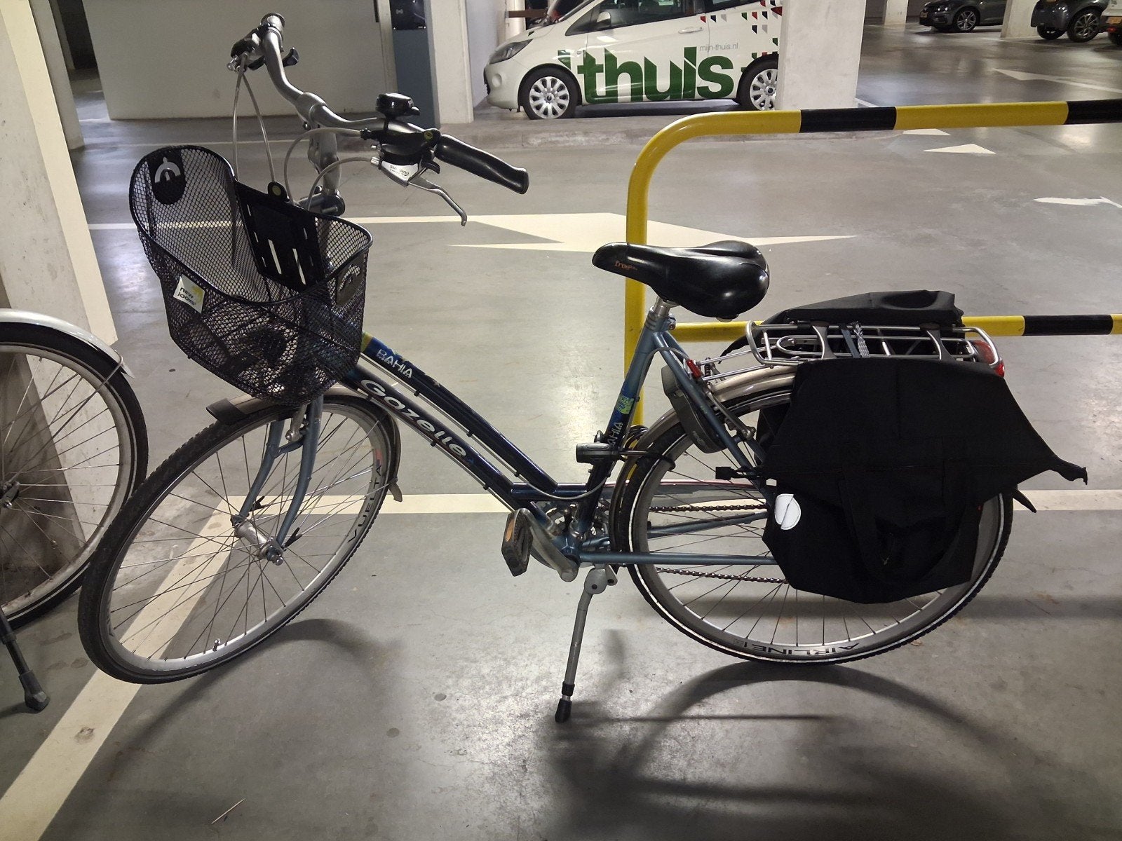 Gazelle Bahia damesfiets met mand en fietstassen, Ophalen, Velgrem, Versnellingen, Gazelle