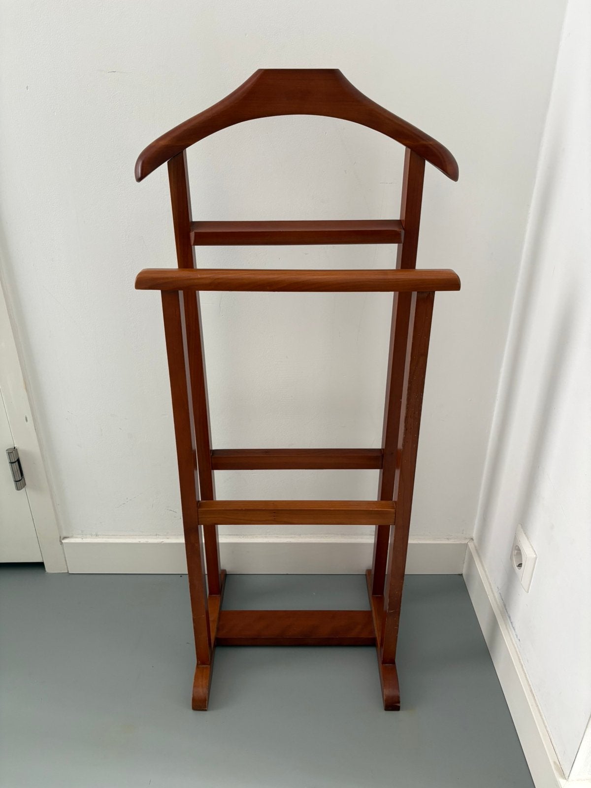 Houten vintage dressboy, Ophalen, Gebruikt