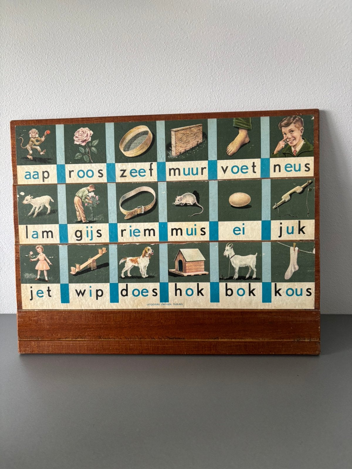VINTAGE leesplankje anno 1956 IN GOEDE CONDITIE, Antiek en Kunst, Antiek | Schoolplaten, Ophalen of Verzenden, Overige thema's