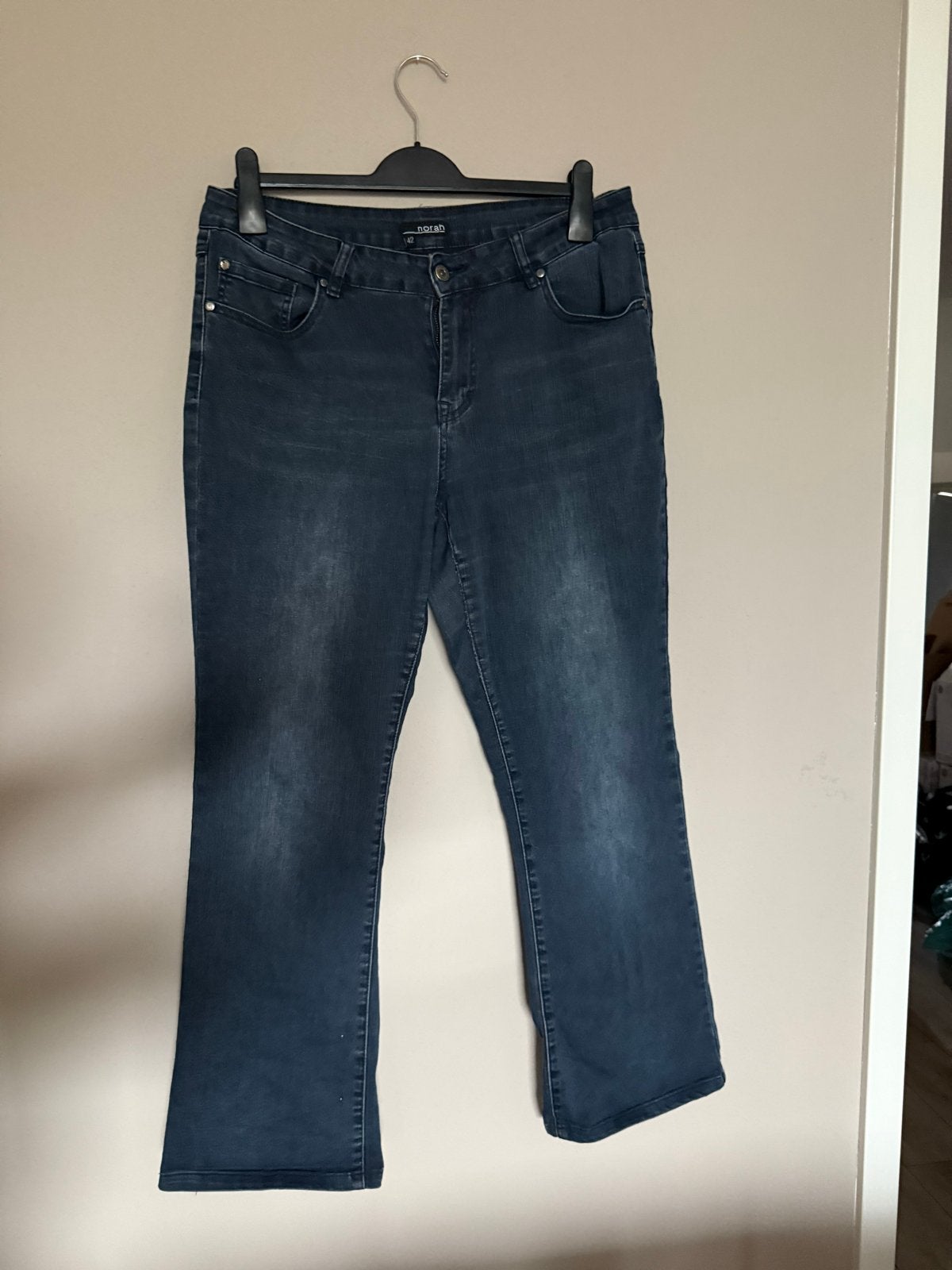 Norah Jeans Olivia Maat 42 - Donkerblauw, Ophalen of Verzenden, Gedragen, Blauw, W33 - W36 (confectie 42/44)