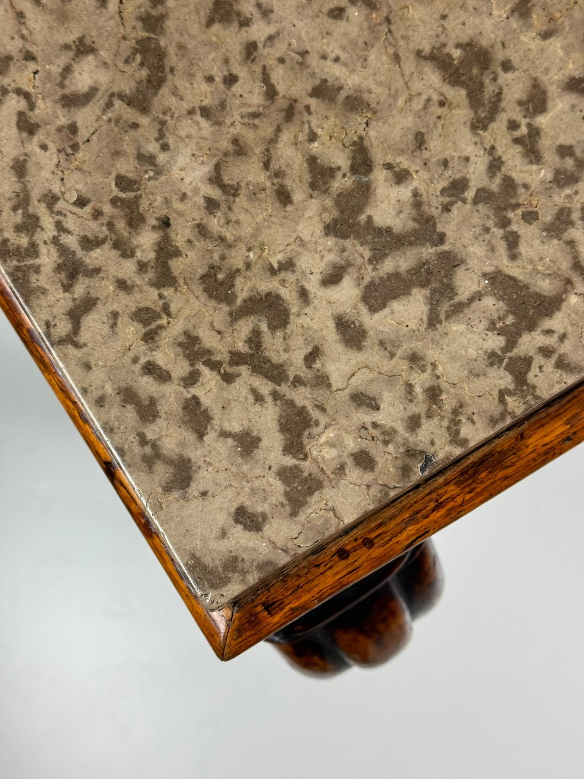 Engelse console tafel 19e eeuw, Ophalen
