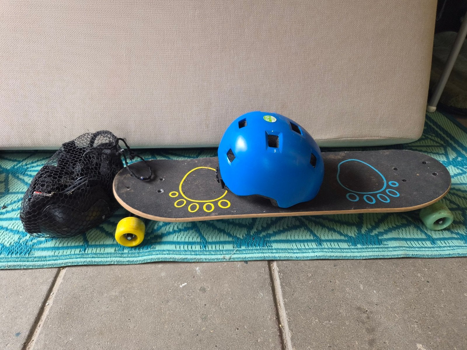 Skateboard met helm en bescherming, Ophalen, Gebruikt, Skateboard