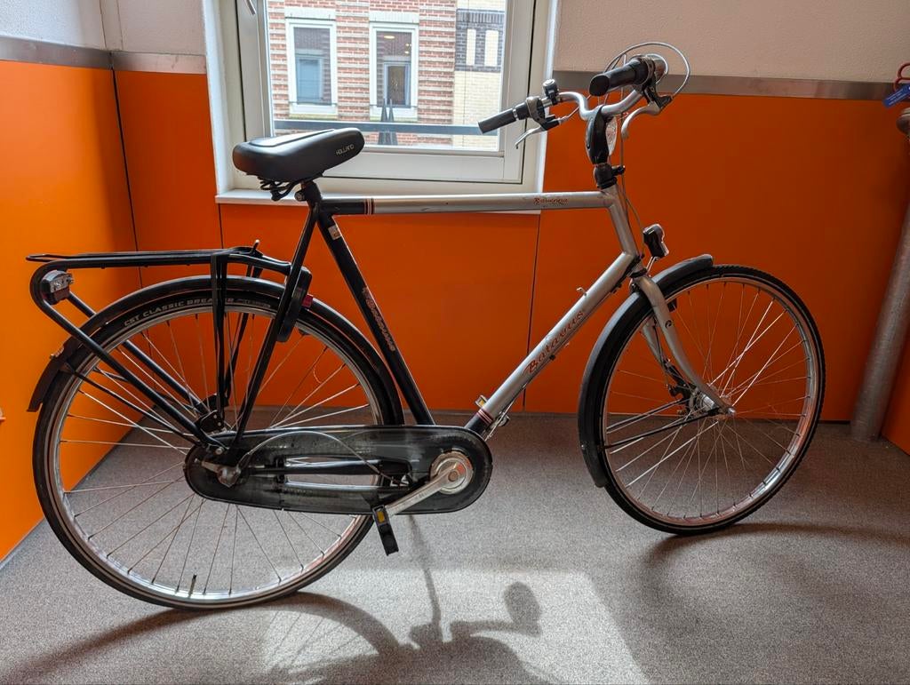 Batavus Ravenna 62cm (lekke achterband), Ophalen, Gebruikt, Velgrem, Versnellingen
