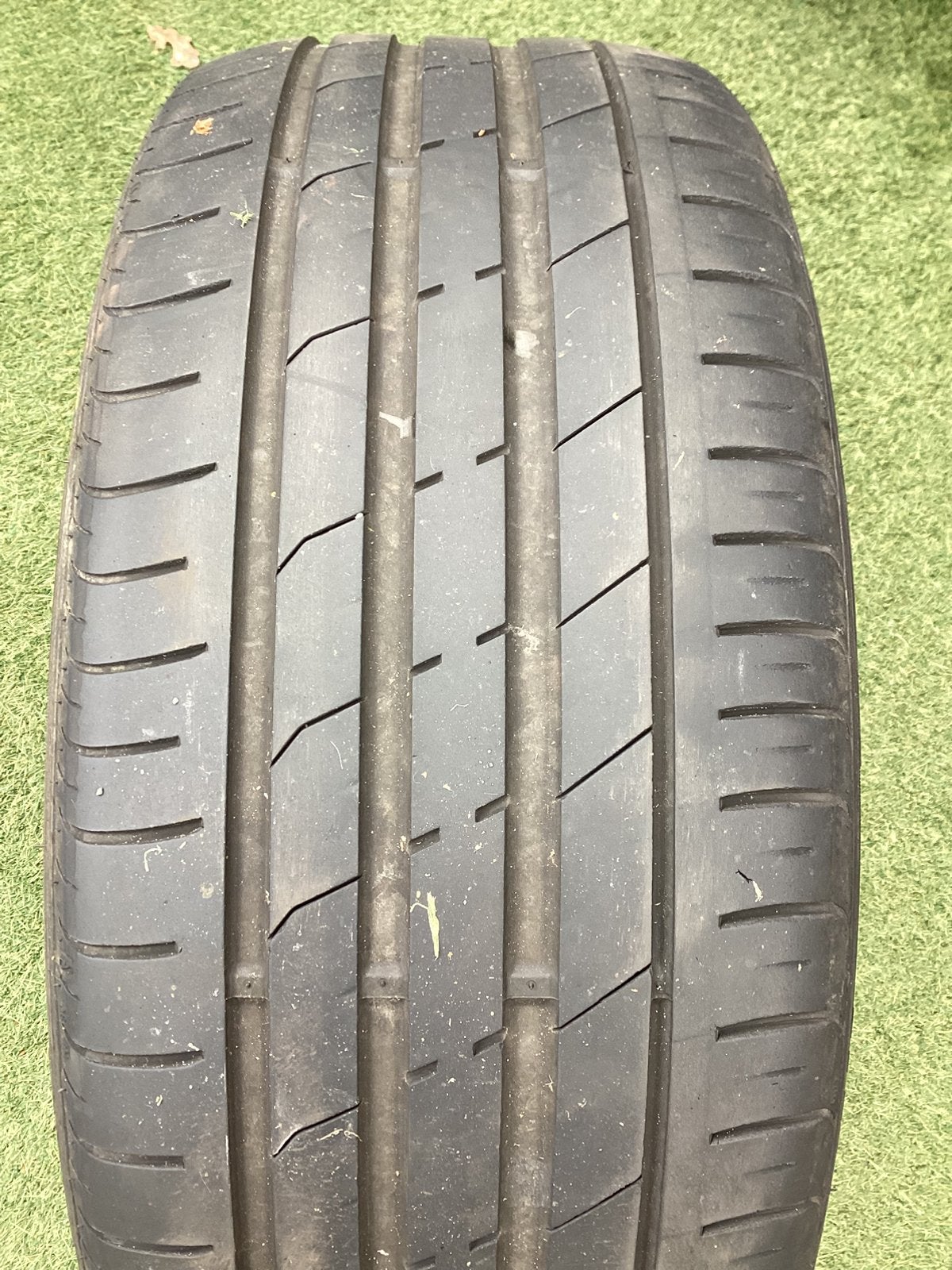 2 stuks Nexen SU1 245-40 zr20 inch zomerbanden 4/5mm, Auto diversen, Wieldoppen, Ophalen of Verzenden, Gebruikt