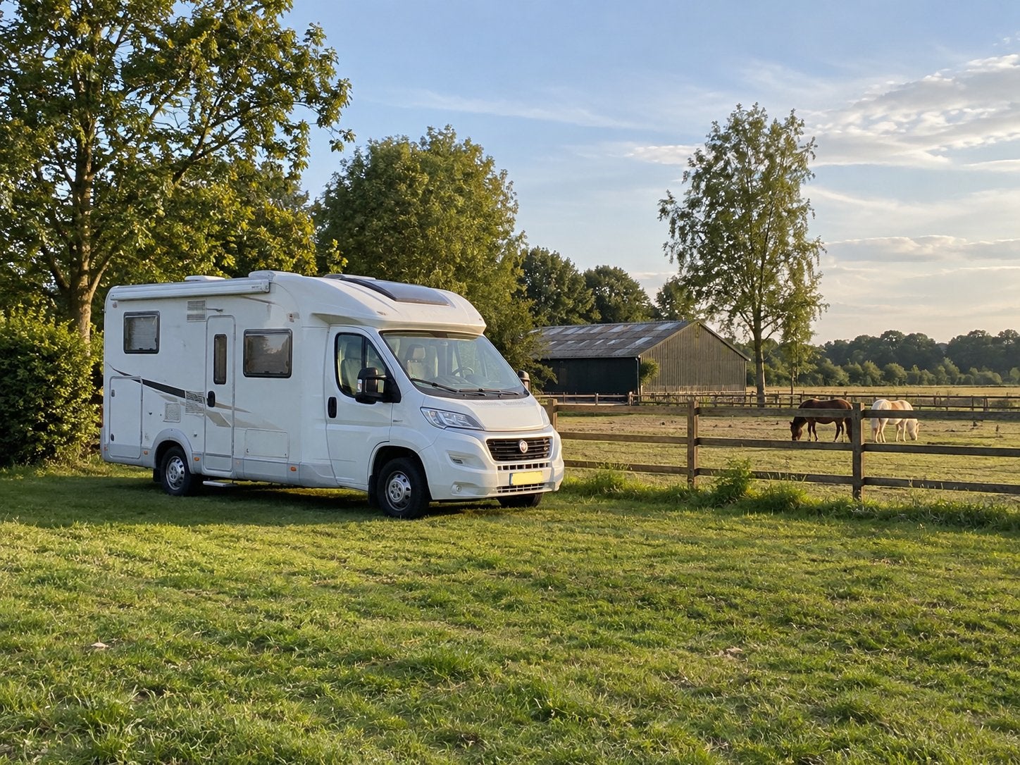 Gezocht: rustige camperplek voor langere tijd, regio Tilburg, Dieren en Toebehoren