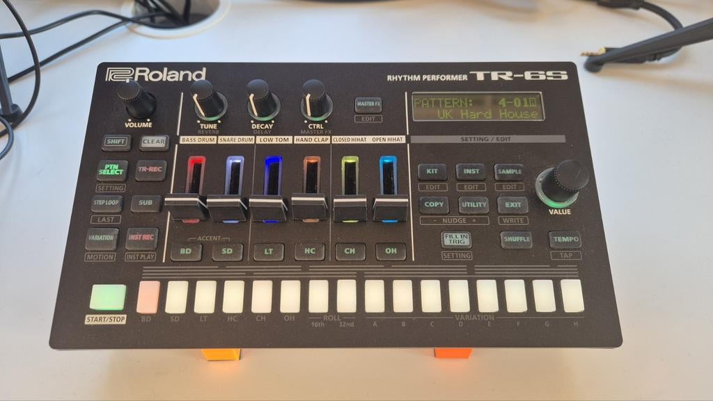 Roland TR-6S Rhythm Performer, Muziek en Instrumenten, Drumcomputers, Ophalen, Zo goed als nieuw, Roland