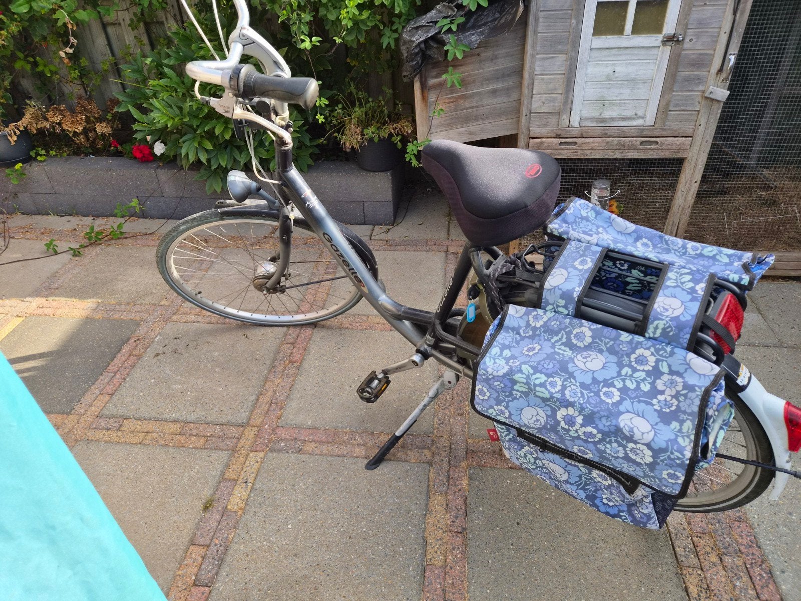 Gazelle fiets met dubbele fietstassen, Ophalen, Gebruikt, Overige typen, 20 tot 40 kg