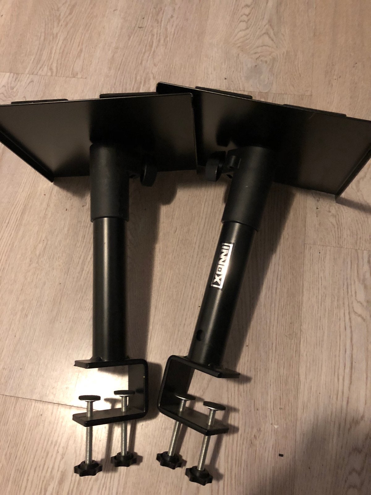 Innox IVA MON-08 statieven met klem (set van 2), Muziek en Instrumenten, Standaards, Ophalen of Verzenden, Zo goed als nieuw, Instrumentstandaard