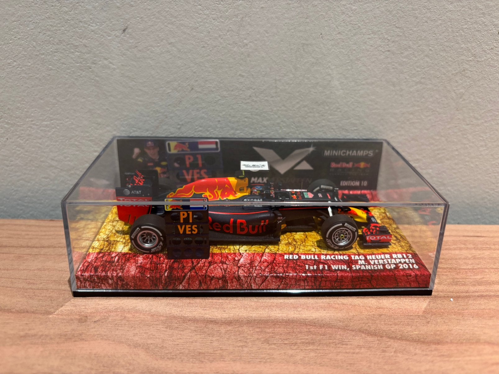 Max verstappen RB12 1ste win spanje 2016 1:43 model, Ophalen of Verzenden, Zo goed als nieuw, Formule 1