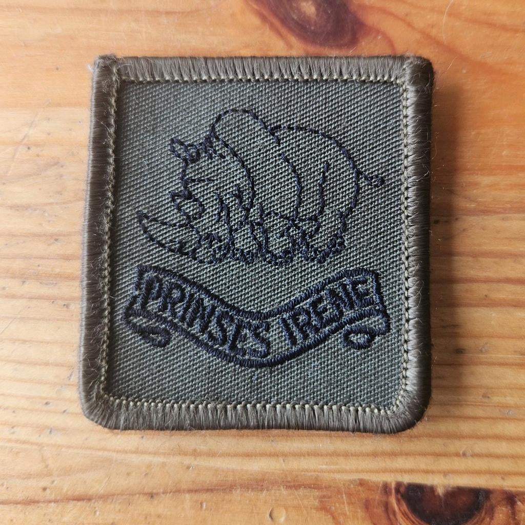 Borstembleem Prinses Irene, Ophalen of Verzenden, Landmacht, Nederland, Embleem of Badge