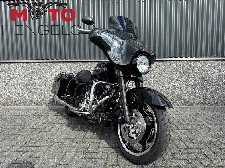Harley-Davidson FLHX STREET GLIDE (bj 2013), Motoren, Chopper, INFO@harley-davidson.com, Gebruikt, Bedrijf