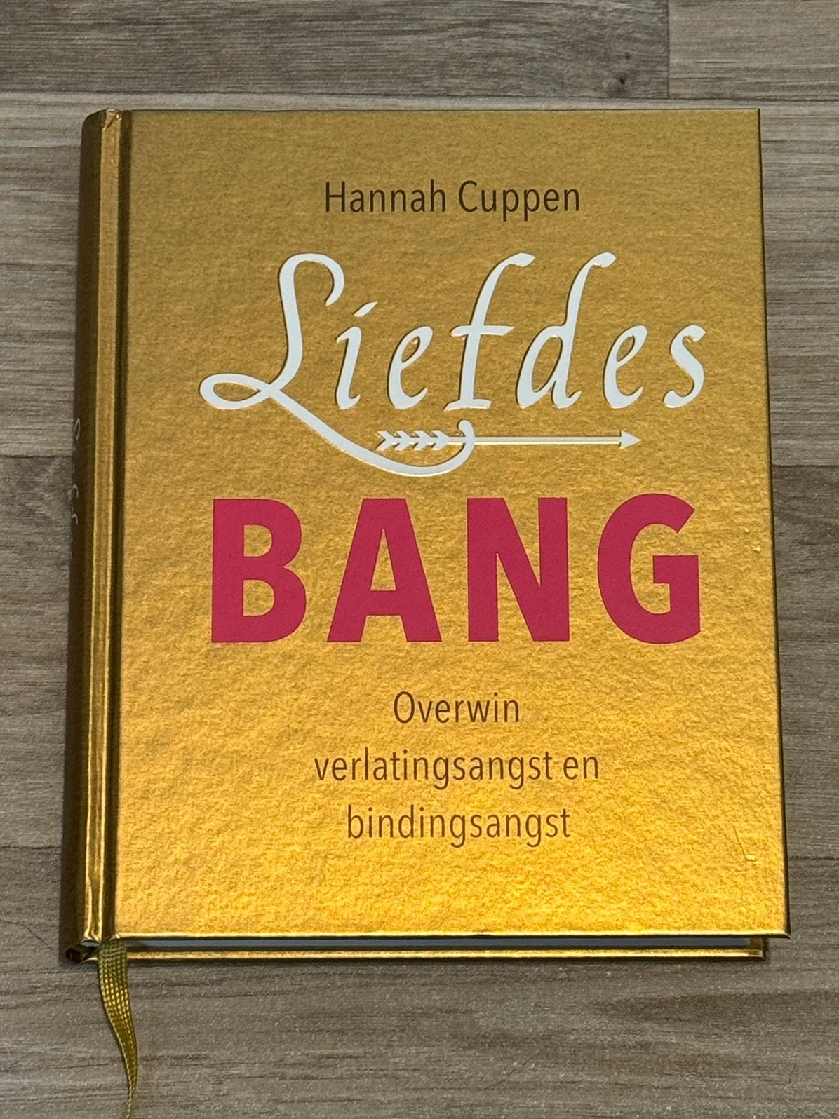 Liefdesbang van Hannah Cuppen - Limited edition, Ophalen of Verzenden, Zo goed als nieuw