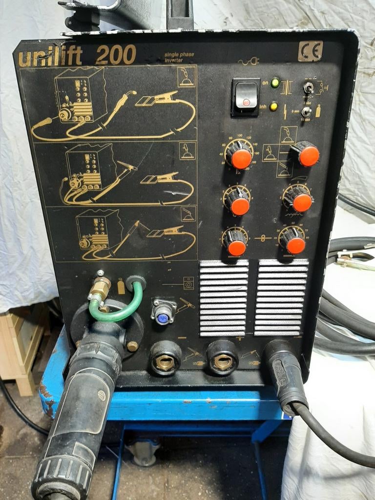 Te koop Esseti unilift 200 Tig/Mig/Elektrode 230 volt, Ophalen, 150 tot 250 ampère, Inverter