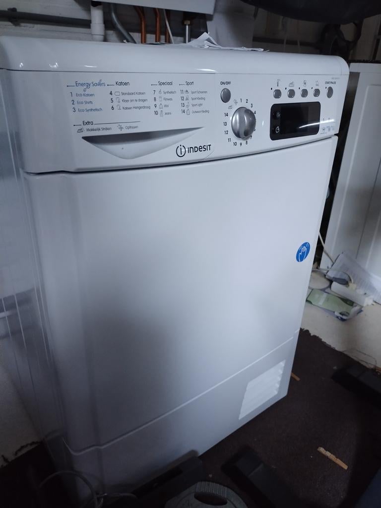 Indesit Condensdroger 8kg - B-klasse, Witgoed en Apparatuur, Wasdrogers, Ophalen, 6 tot 8 kg, Gebruikt, 85 tot 90 cm