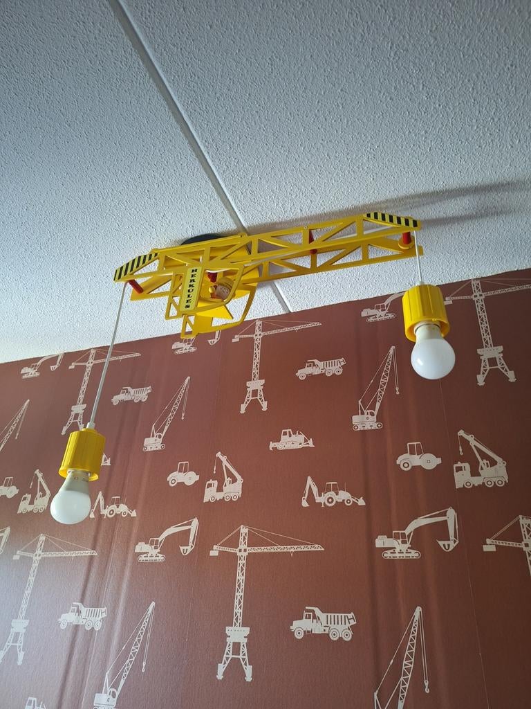 Hanglamp Hercules geel 60cm - Kinderkamer Kraanlamp, Ophalen, Kinderkamer, Speels, Kraan, Bouw, Zo goed als nieuw, Minder dan 50 cm