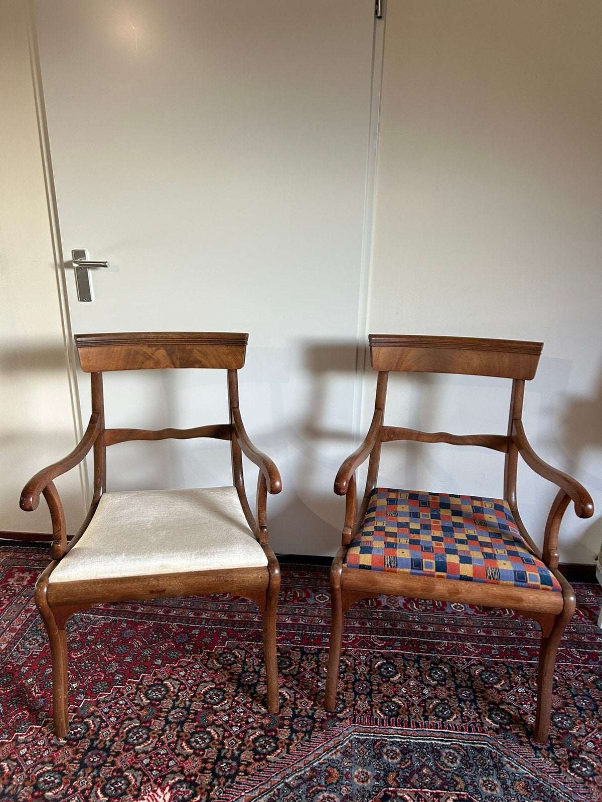 Twee grootmoeders leuning stoelen., Antiek en Kunst, Ophalen