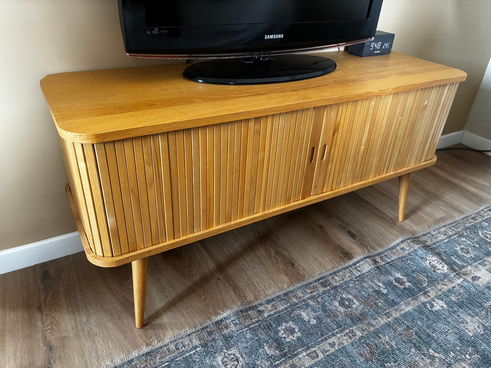 ZUIVER DRESSOIR BARBIER - naturel Essen, Huis en Inrichting, Kasten | Dressoirs, Ophalen, Met deur(en), 100 tot 150 cm, Zo goed als nieuw