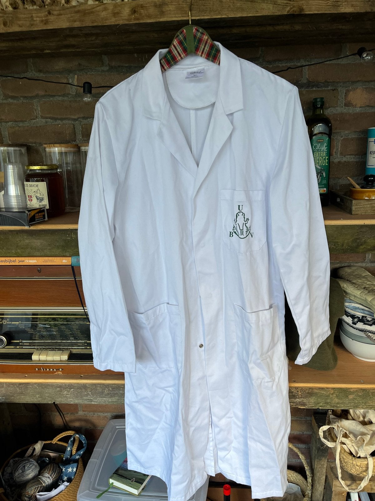 Witte laboratoriumjas met UBV-logo - Maat 48, Kleding | Dames, Ophalen of Verzenden, Nieuw