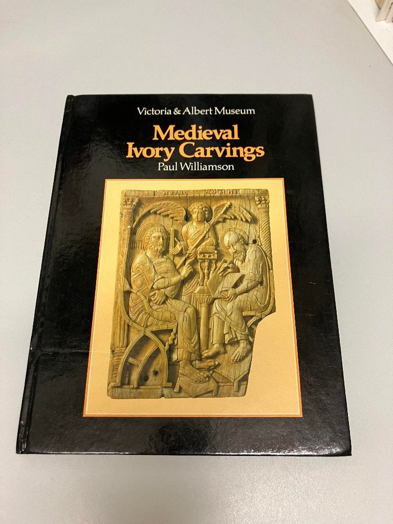 Medieval Ivory Carvings, Ophalen of Verzenden, Gelezen, Europa