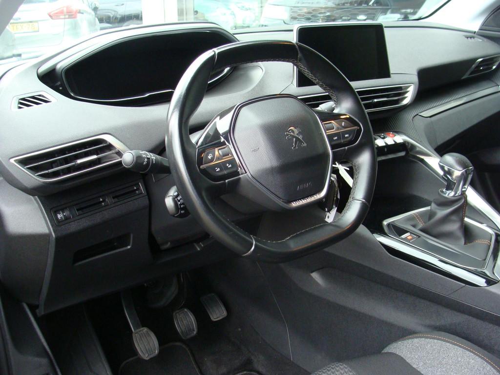 Peugeot 3008 1.2 PureTech 130pk S&S Active, Voorwielaandrijving, Stof, Gebruikt, 1199 cc