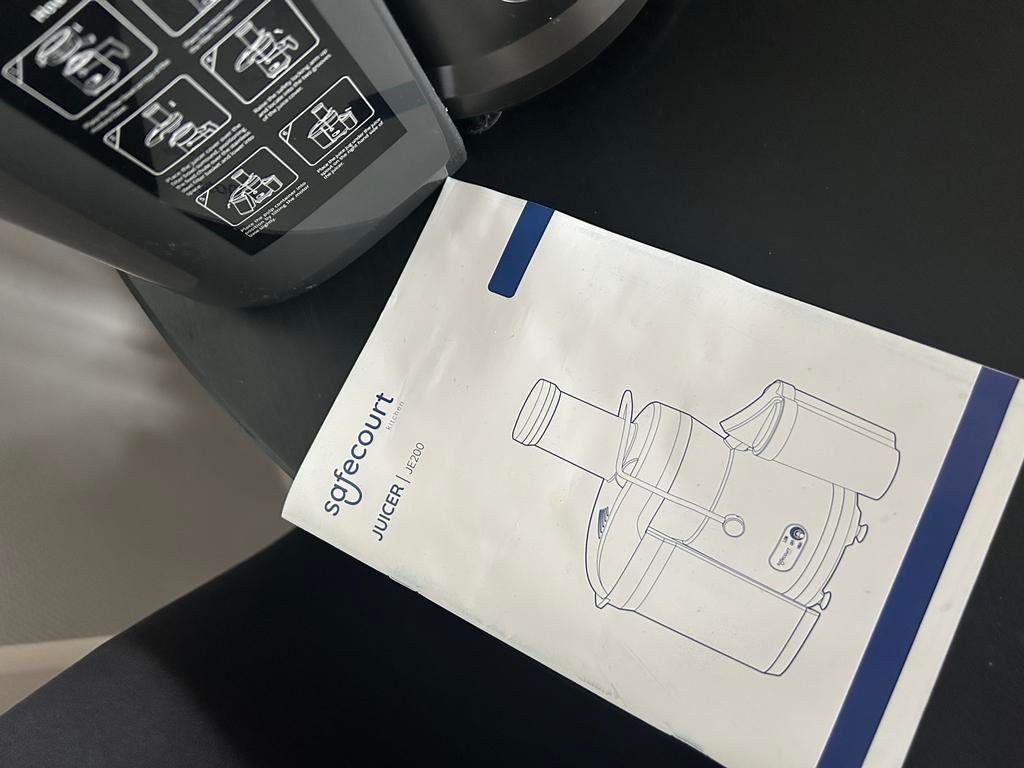 Safecourt Juicer JE200 incl. shotglaasjes, Ophalen, Gebruikt