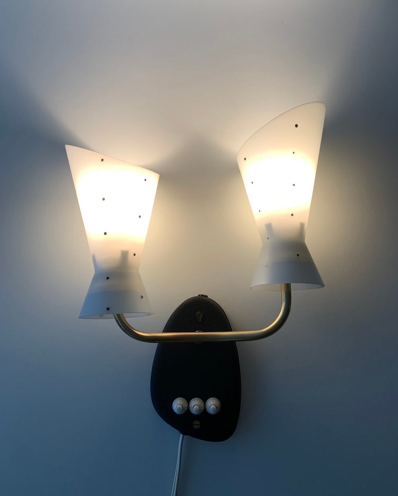 60s Italian wall lamp silence of the lamps, Gebruikt, Ophalen of Verzenden, Wandlamp, Met schakelaar