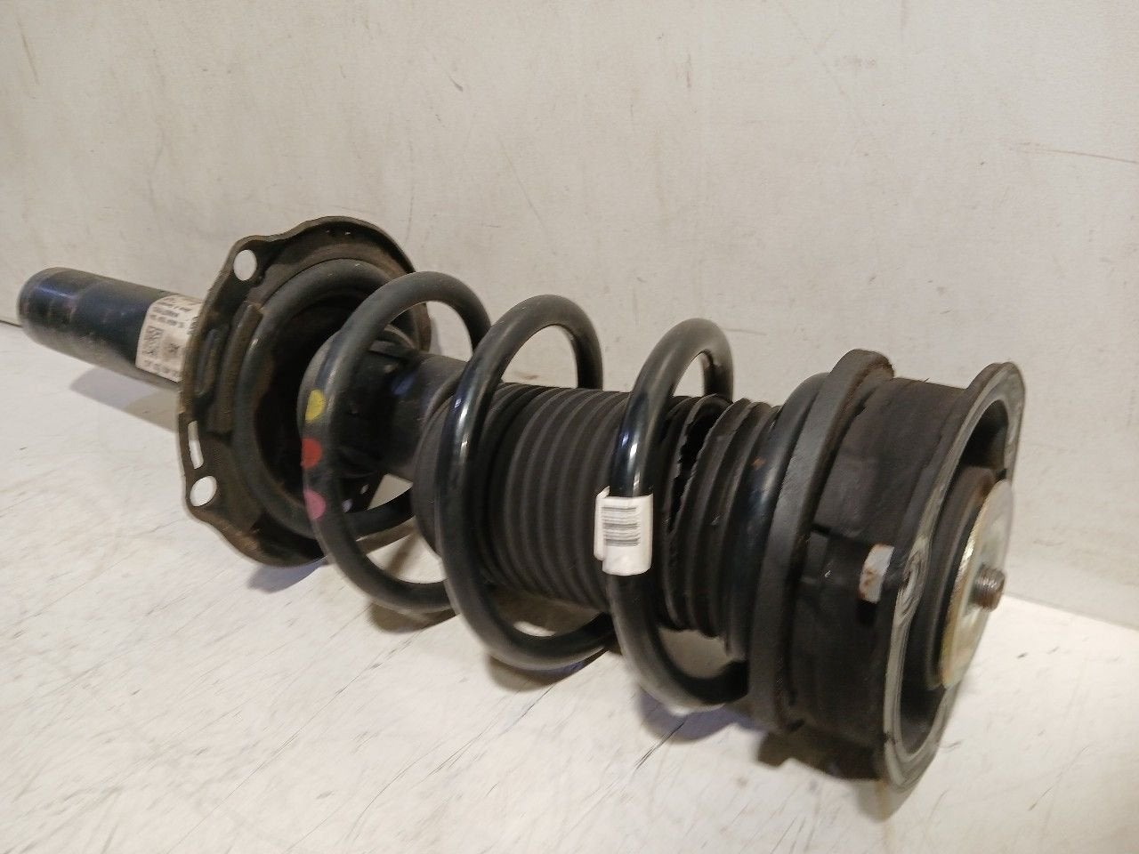 Veerpoot rechts voor Volkswagen Passat, Auto-onderdelen, Onderdelen@venauto.nl, Van der Ven Autorecycling B.V., Gebruikt, Ettenseweg 76, 4706 PB Roosendaal, The Netherlands
