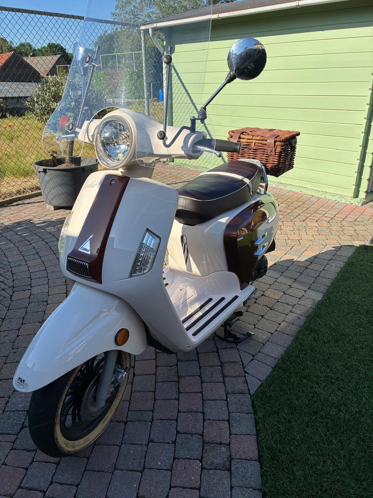 Zeer mooie retro snor scooter, Ophalen of Verzenden, Gebruikt, Benzine