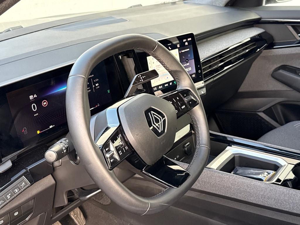 Renault Austral 1.2 mild hybrid 160 EDC Evolution / CAMERA /, Stof, 4 cilinders, Bedrijf, Austral