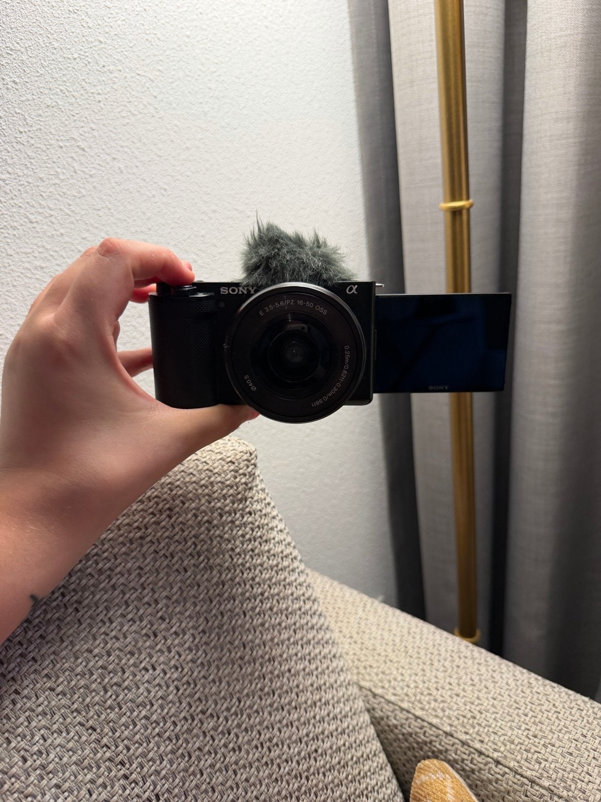 Sony ZV-E10 + Ulanzi Statief - Zo goed als nieuw!, Ophalen, Kantelbaar/draaibaar scherm, Zo goed als nieuw, Accu