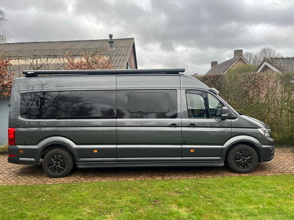 VW Crafter L4H3 Automaat 2018 Camper  Ombouw 2024 nieuwe APK, Caravans en Kamperen, Buscamper of Camperbus, Volkswagen, Tot en met 2