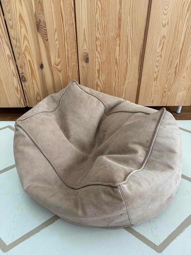 Grote bruine suede leren zitzak, Huis en Inrichting, Zitzakken, Ophalen, Gebruikt, Bruin, Zitzak