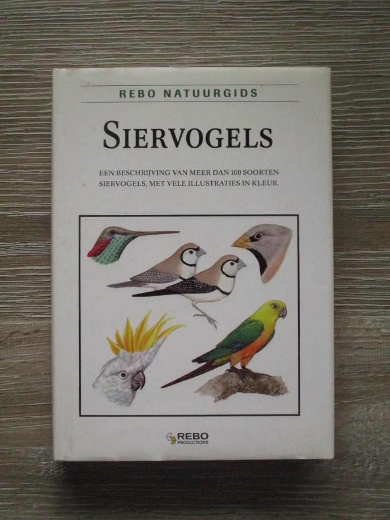 Siervogels - Stanislav Chvapil, Ophalen of Verzenden, Gelezen, Honden