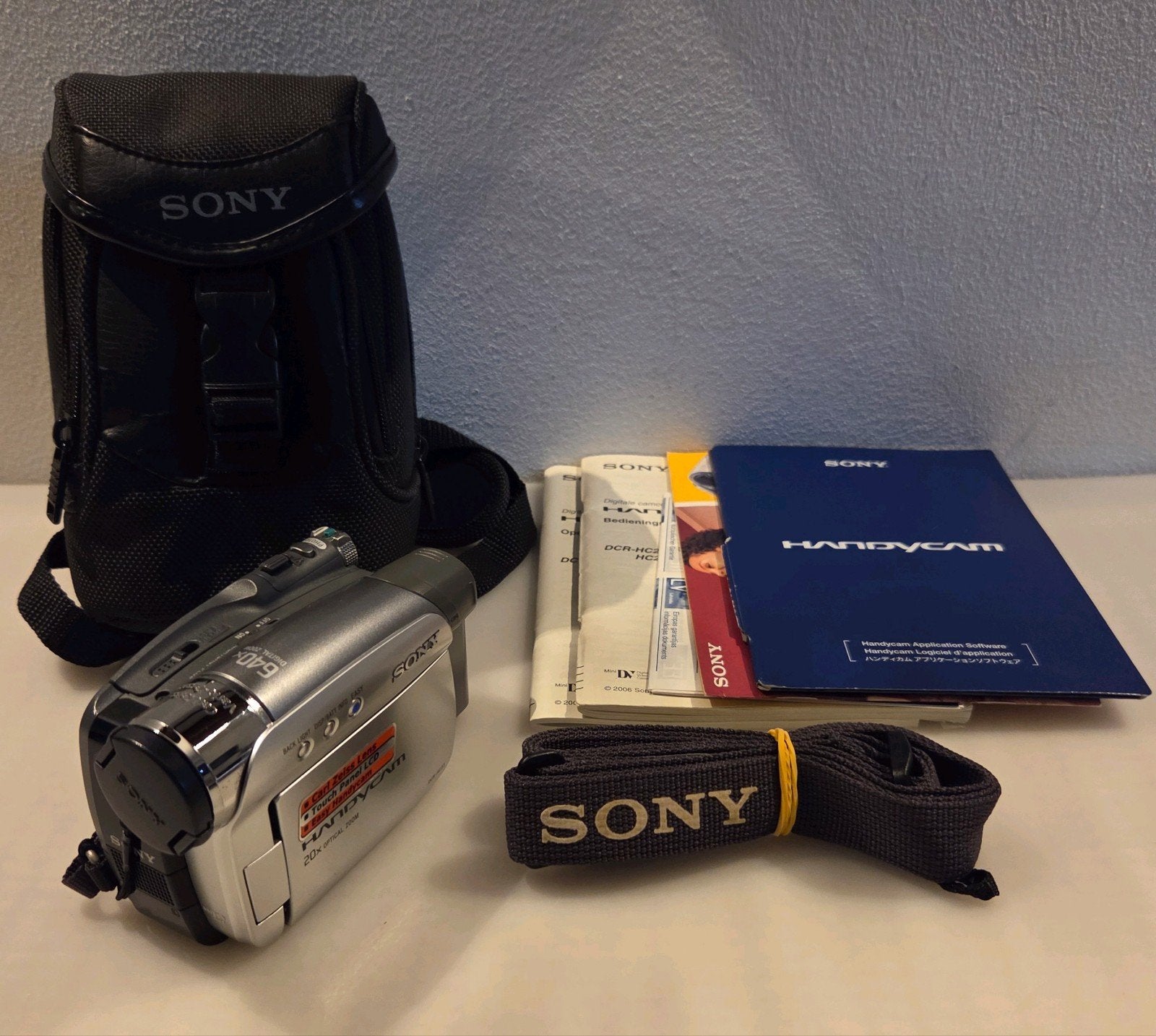 Sony Handycam DCR-HC23E - Mini DV Camcorder, Mini dv, N, N, 20x of meer