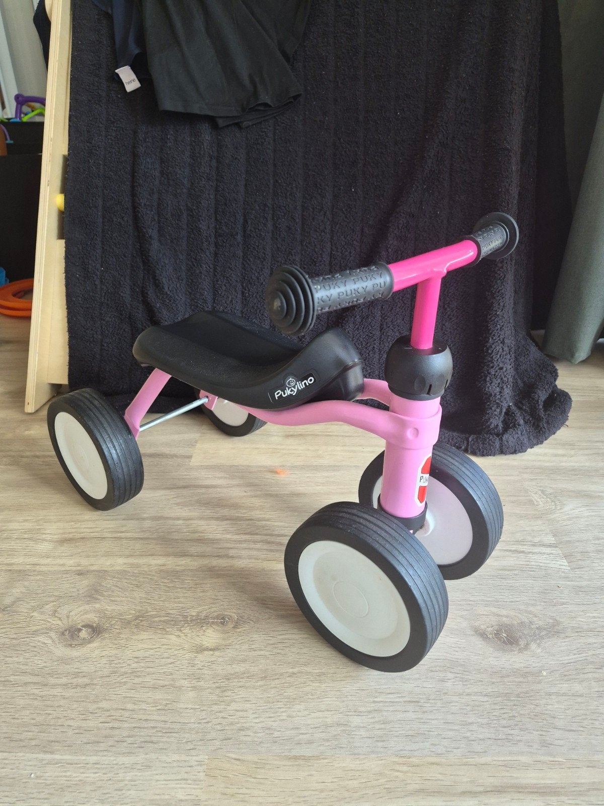 Pukylino loopfiets roze, Fietsen en Brommers, Ophalen of Verzenden, Zo goed als nieuw, Puky