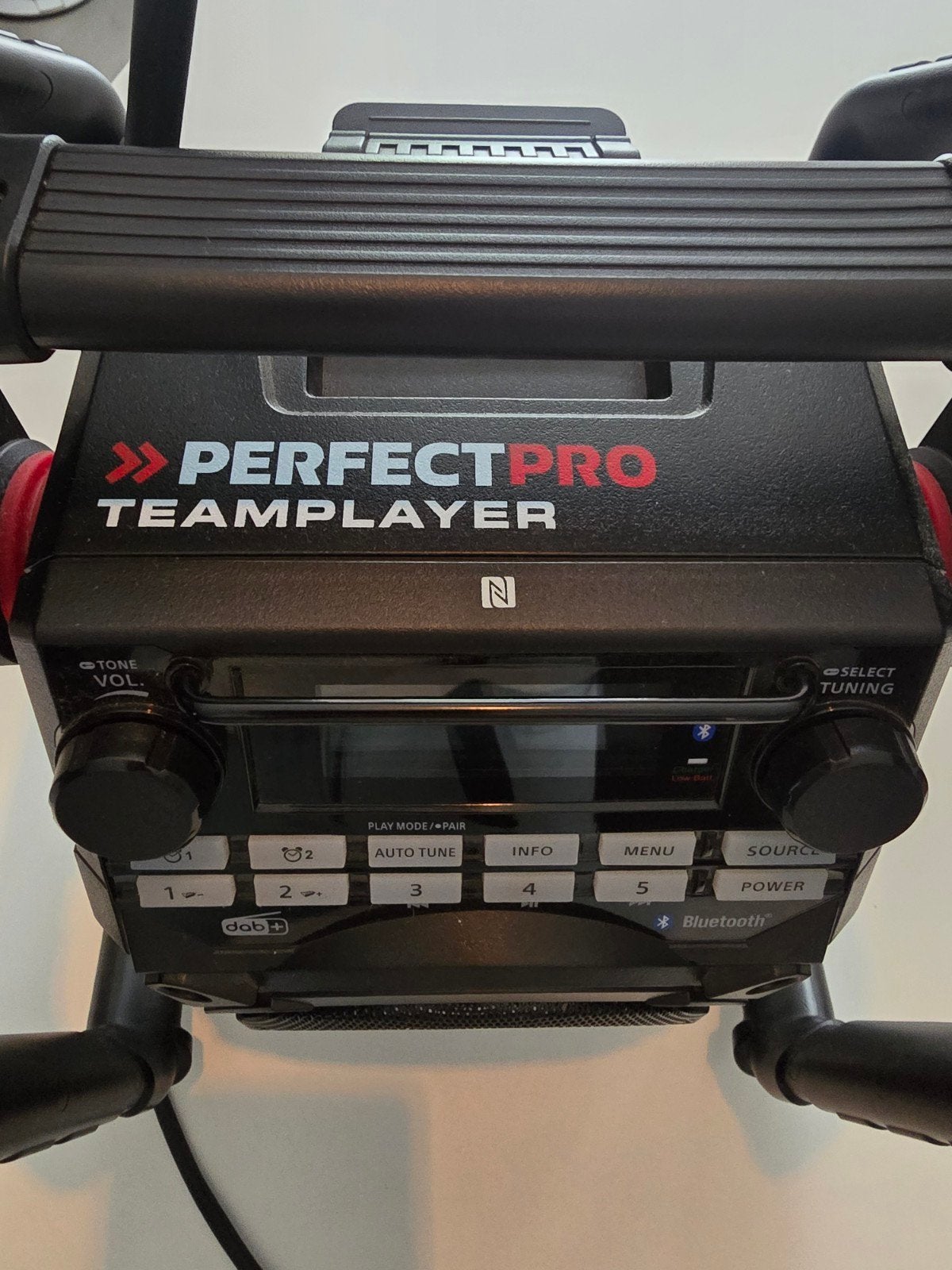 PerfectPro Teamplayer Bouwradio met Bluetooth en DAB+, Ophalen of Verzenden, Zo goed als nieuw, Bouwradio
