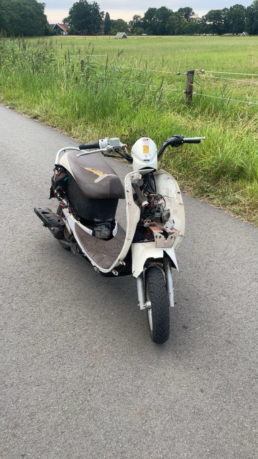 Sym mio (zonder 123), Ophalen, Zo goed als nieuw, Benzine, Mio
