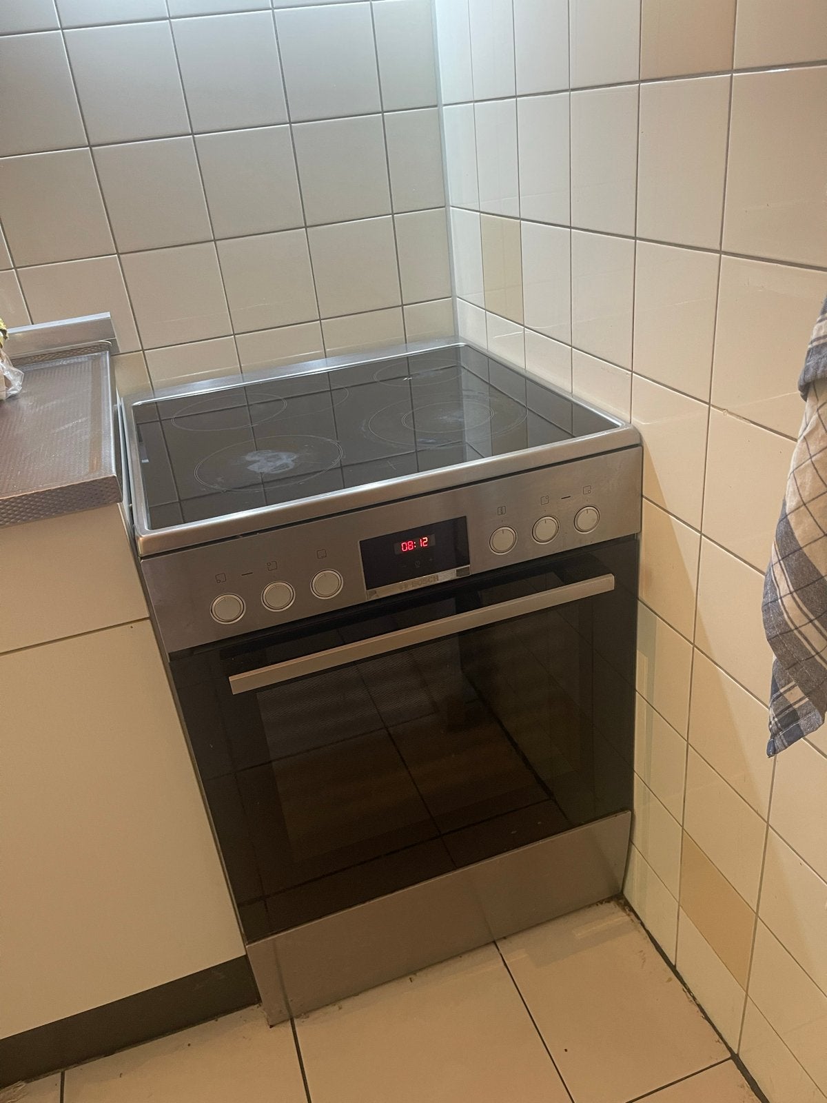 elektrisch fornuis met oven, Ophalen, Gebruikt, 4 kookzones, Vrijstaand
