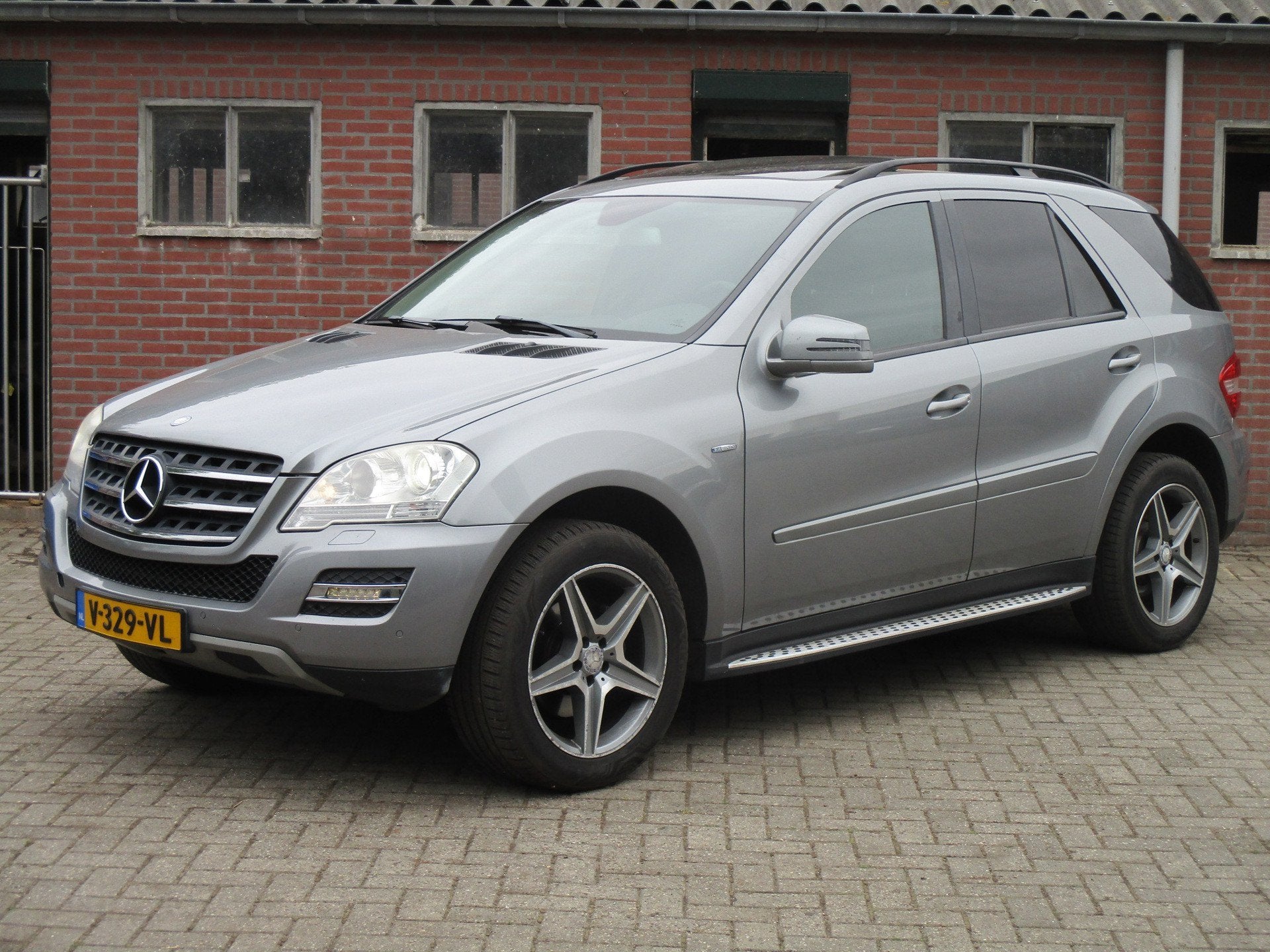 Mercedes-Benz M-klasse 300 CDI BlueEFFICIENCY, Auto's, Bestelauto's, Te koop, 4x4, ABS, Achteruitrijcamera, Airbags, Airconditioning