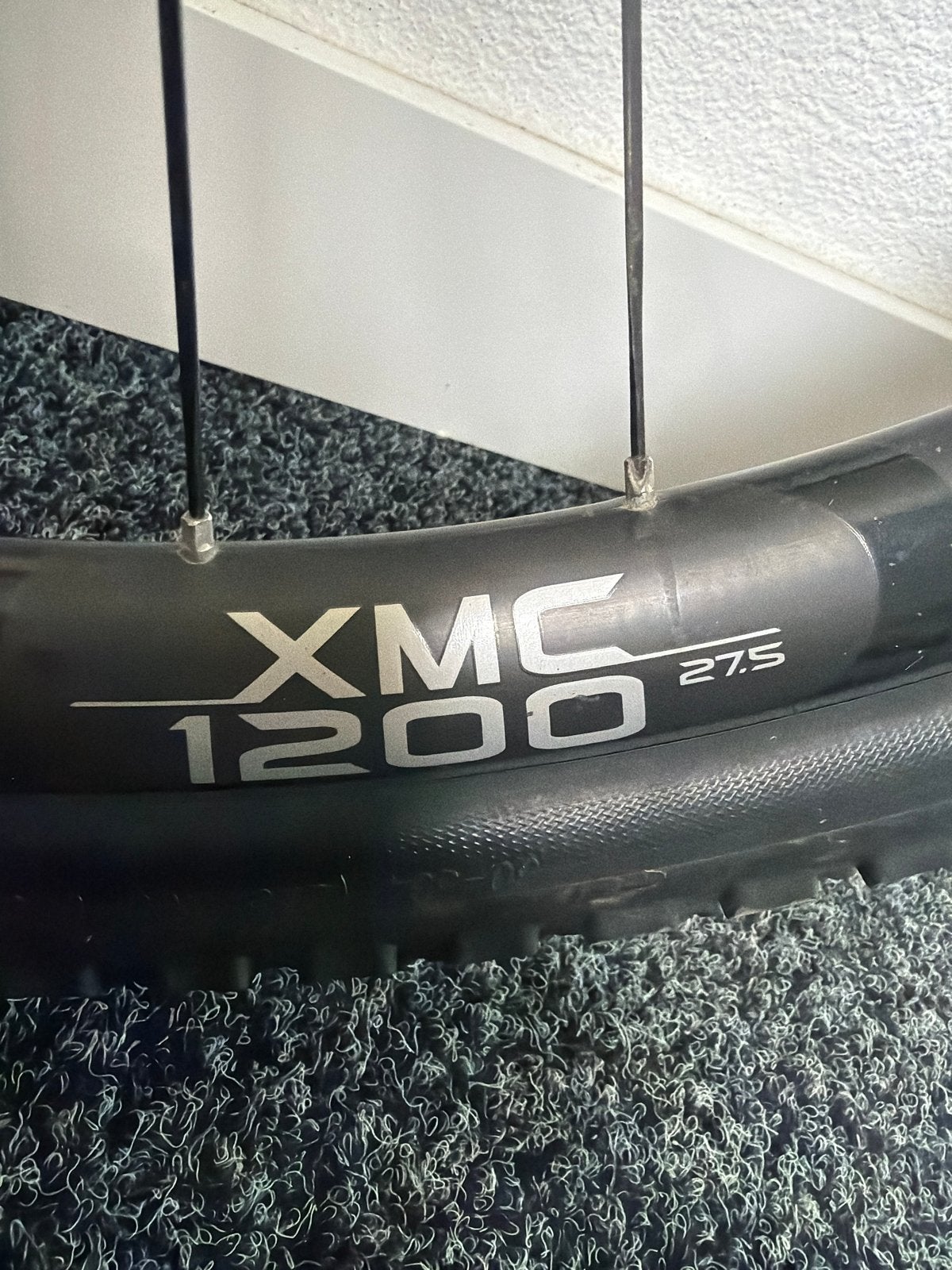 Foto 4 van DT Swiss XMC 1200 27.5 Carbon Wielset