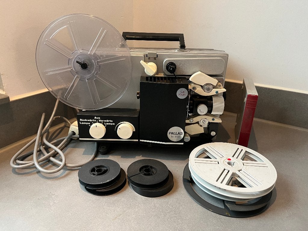 Pallas HS-1200 Super 8 Filmprojector met accessoires, Ophalen of Verzenden, 1960 tot 1980, Projector