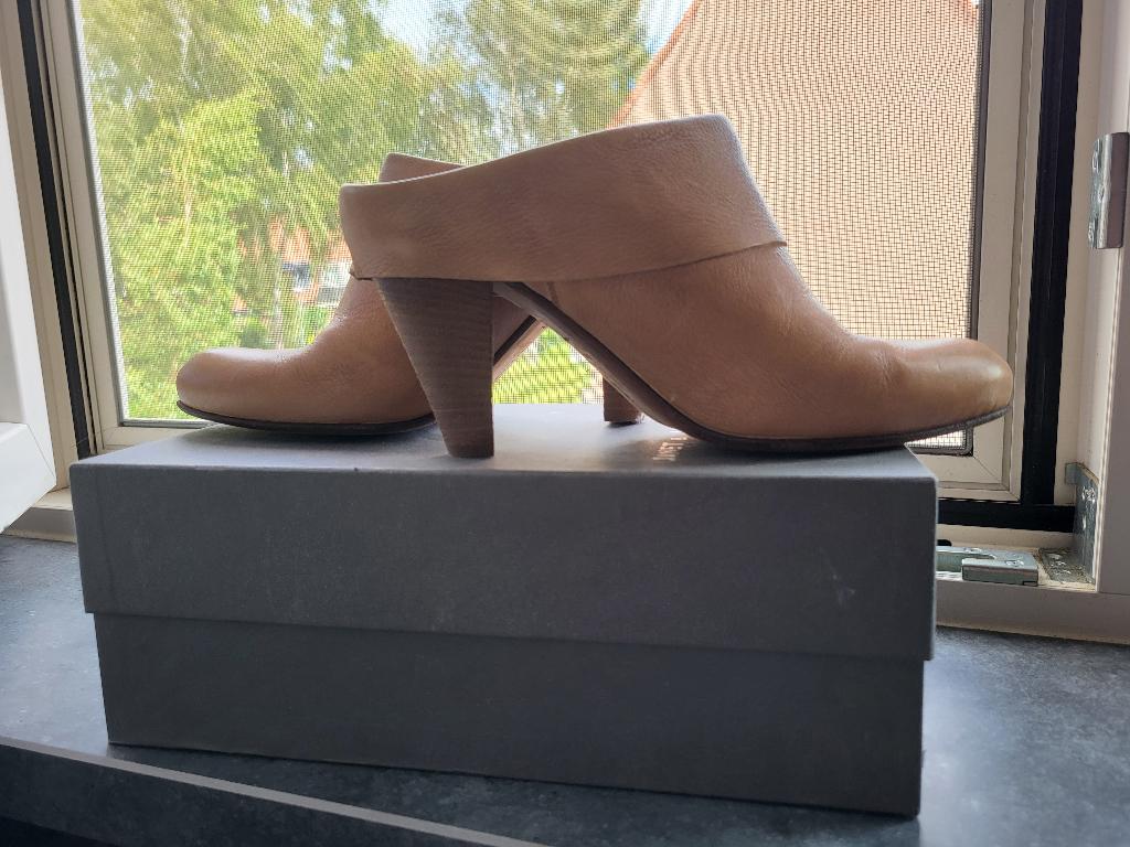Muiltjes Janet en Janet, Beige, Janet & Janet, Gedragen, Sandalen of Muiltjes
