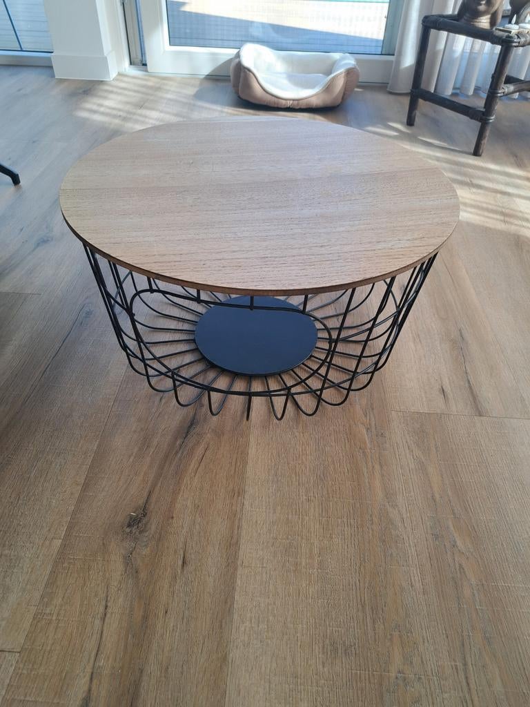 Ronde salontafel met houten blad en metalen mandonderstel, Overige houtsoorten, Gebruikt, 50 tot 100 cm, Modern, Industrieel